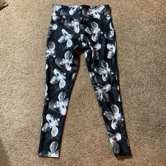 Jockey Leggings Size Small floral design black gray and white good condition - Picture 2 of 7